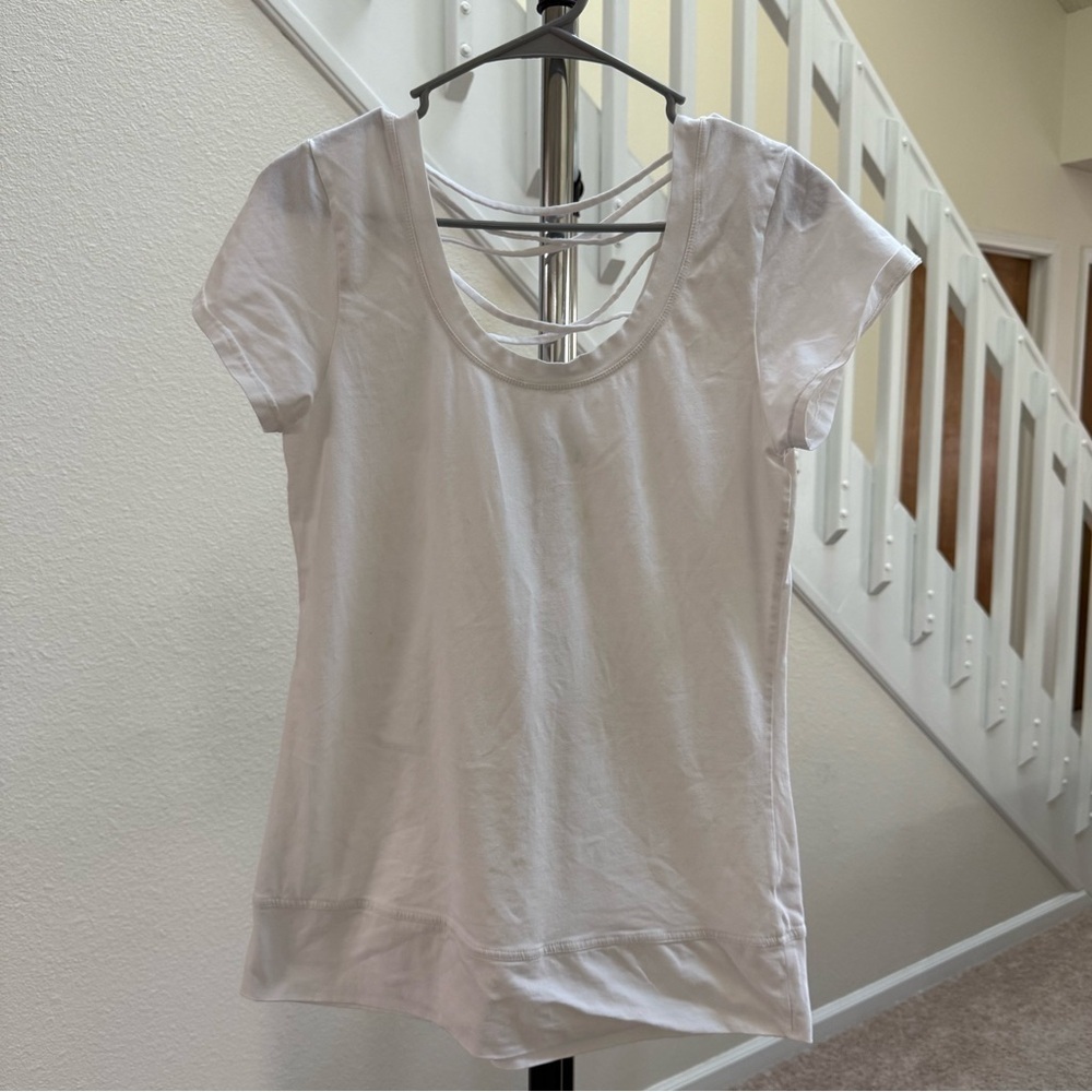 Splash White Short Sleeve Women's Shirt Top with Strappy Back Design Size 2X